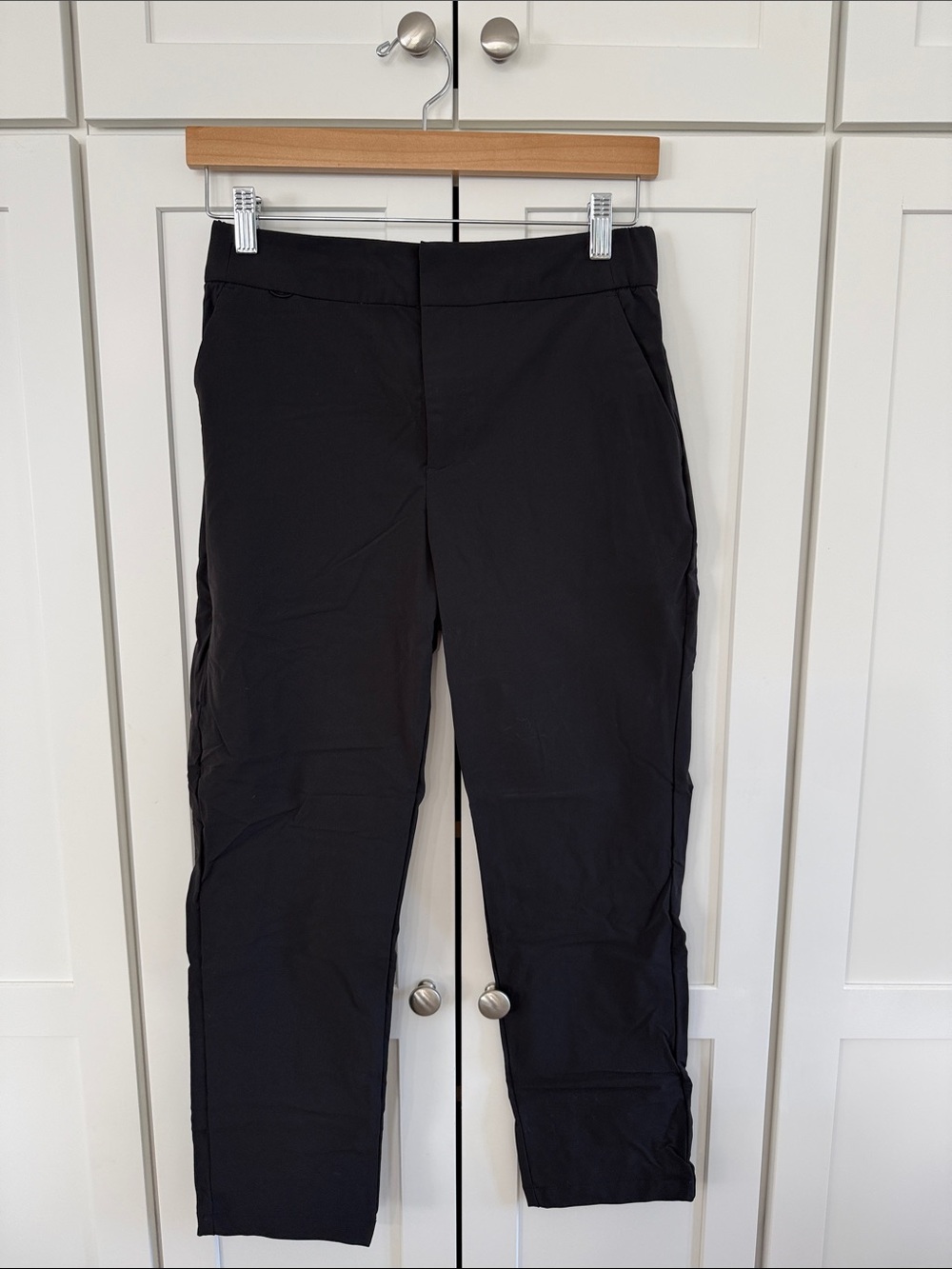 Figs Women's Black Straight-Leg Scrub Trousers